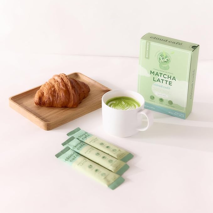 Clöud Café Collagen Infused Matcha Latte Instant Tea Powder - Vitamin E, Chaga Mushrooms Powder, & Marine Collagen Instant Tea (10 Sachets)