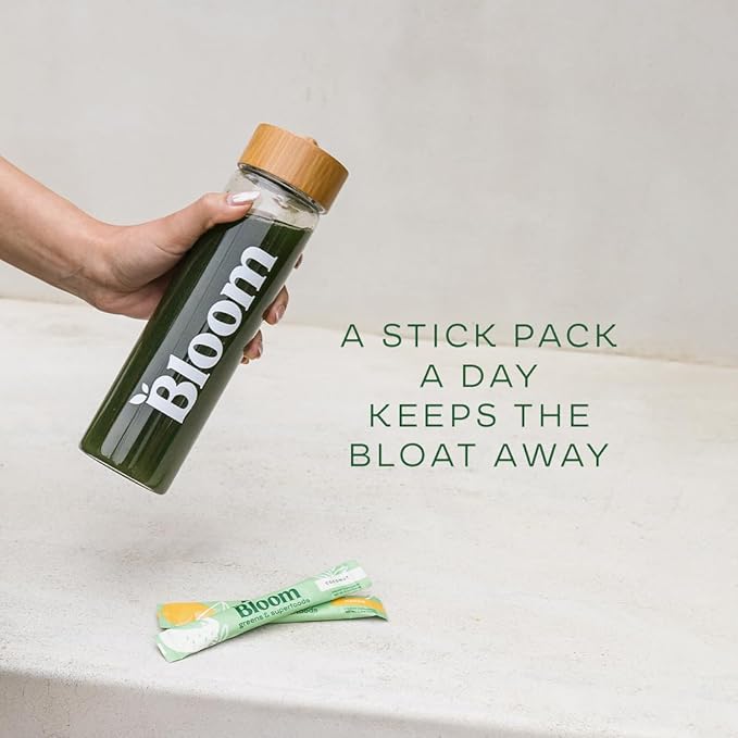 Bloom Nutrition Superfood Greens Powder Stick Packs, Digestive Enzymes with Probiotics and Prebiotics, Gut Health, Bloating Relief for Women, Chlorella, Green Juice Mix, 18 SVG, Tropical Variety