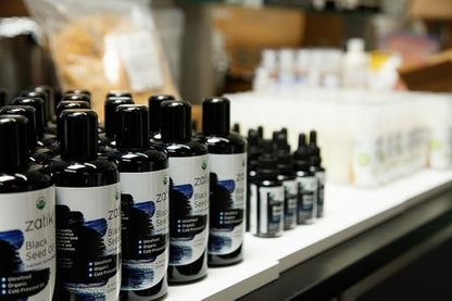 Zatik Naturals - Black Seed Oil, Unrefined Organic Cold Pressed Oil, Higher EFAs, Serving Natural Immune Booster and All-Natural Defense Mechanism. 3.38 fl oz