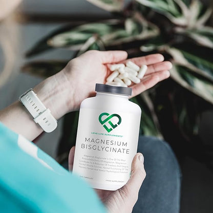 Magnesium Glycinate (Bisglycinate) | Chelated Magnesium Supplements | 2750mg (303mg Magnesium) | 240 Capsules / 60 Servings | Highly Bioavailable | Made in UK - GMP Certified | Love Life Supplements