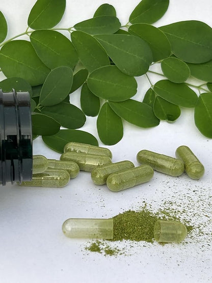 Jamaican Moringa Capsules – 100% Natural Ingredients – Made from Dried Moringa Leaves, Pods & Seeds – 90 Capsules, 500mg – with Turmeric & Ginger – Herbal Supplement, Nutrient-Rich – Easy to Swallow